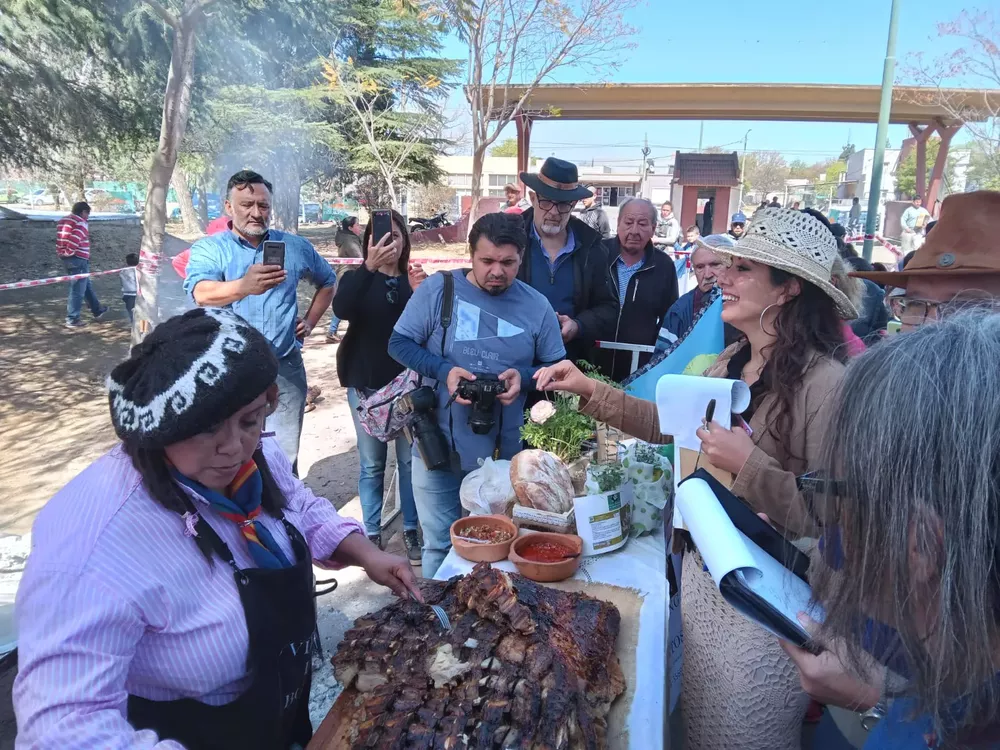 WhatsApp Image 2022-08-28 at 1.37.43 PM (2)