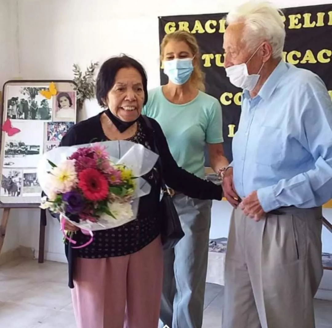 d9b1d98b-7bae-463a-a3f1-118e720426bf